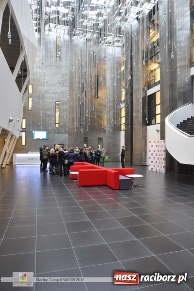 Zdjęcie w galerii na portalu naszraciborz.pl: Młodzież z gminy Krzyżanowice, Raciborza oraz powiatowych Centrów Kształcenia Zawodowego i Ustawicznego wzięła udział w StartUp Camp w Krakowie wiadomości z regionu