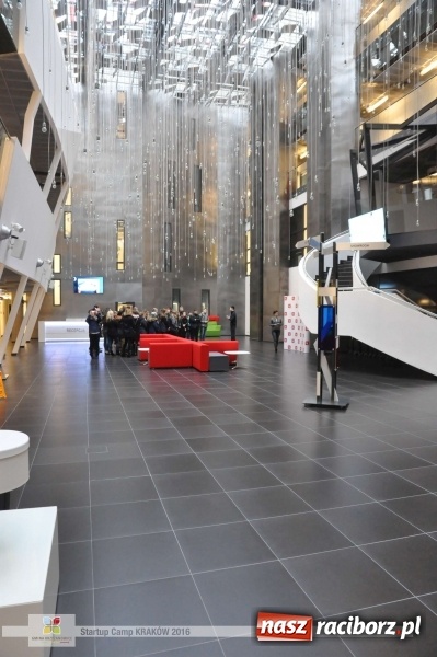 Zdjęcie w galerii na portalu naszraciborz.pl: Młodzież z gminy Krzyżanowice, Raciborza oraz powiatowych Centrów Kształcenia Zawodowego i Ustawicznego wzięła udział w StartUp Camp w Krakowie wiadomości z regionu