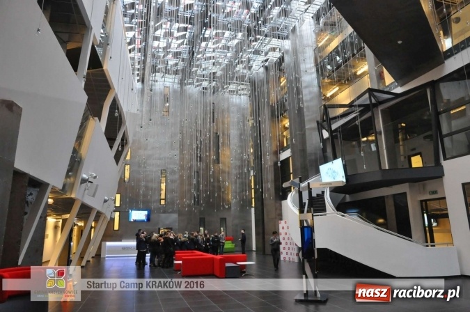 Zdjęcie w galerii na portalu naszraciborz.pl: Młodzież z gminy Krzyżanowice, Raciborza oraz powiatowych Centrów Kształcenia Zawodowego i Ustawicznego wzięła udział w StartUp Camp w Krakowie wiadomości z regionu