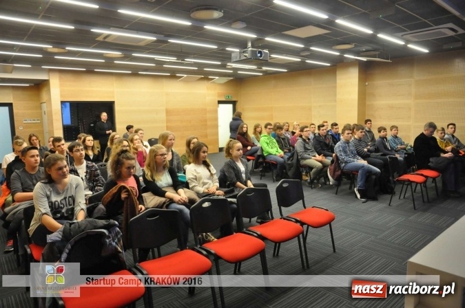 Zdjęcie w galerii na portalu naszraciborz.pl: Młodzież z gminy Krzyżanowice, Raciborza oraz powiatowych Centrów Kształcenia Zawodowego i Ustawicznego wzięła udział w StartUp Camp w Krakowie wiadomości z regionu