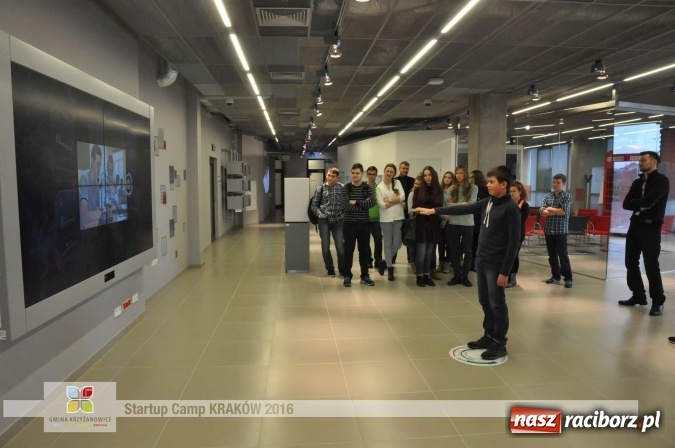 Zdjęcie w galerii na portalu naszraciborz.pl: Młodzież z gminy Krzyżanowice, Raciborza oraz powiatowych Centrów Kształcenia Zawodowego i Ustawicznego wzięła udział w StartUp Camp w Krakowie wiadomości z regionu