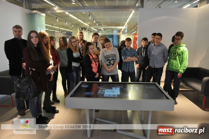 Zdjęcie w galerii na portalu naszraciborz.pl: Młodzież z gminy Krzyżanowice, Raciborza oraz powiatowych Centrów Kształcenia Zawodowego i Ustawicznego wzięła udział w StartUp Camp w Krakowie wiadomości z regionu