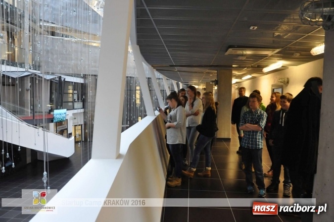 Zdjęcie w galerii na portalu naszraciborz.pl: Młodzież z gminy Krzyżanowice, Raciborza oraz powiatowych Centrów Kształcenia Zawodowego i Ustawicznego wzięła udział w StartUp Camp w Krakowie wiadomości z regionu