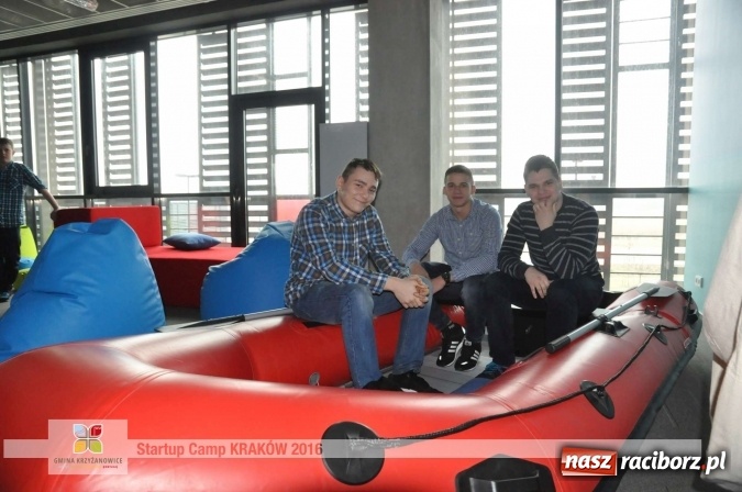 Zdjęcie w galerii na portalu naszraciborz.pl: Młodzież z gminy Krzyżanowice, Raciborza oraz powiatowych Centrów Kształcenia Zawodowego i Ustawicznego wzięła udział w StartUp Camp w Krakowie wiadomości z regionu