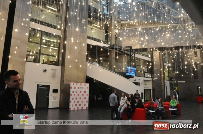 Zdjęcie w galerii na portalu naszraciborz.pl: Młodzież z gminy Krzyżanowice, Raciborza oraz powiatowych Centrów Kształcenia Zawodowego i Ustawicznego wzięła udział w StartUp Camp w Krakowie wiadomości z regionu