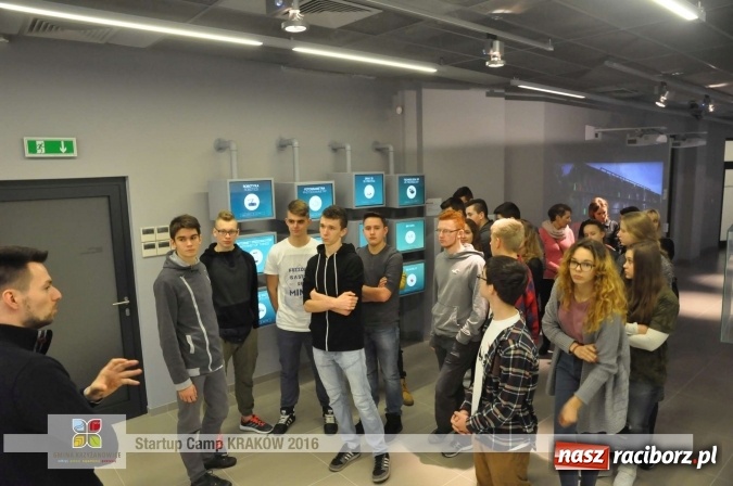 Zdjęcie w galerii na portalu naszraciborz.pl: Młodzież z gminy Krzyżanowice, Raciborza oraz powiatowych Centrów Kształcenia Zawodowego i Ustawicznego wzięła udział w StartUp Camp w Krakowie wiadomości z regionu