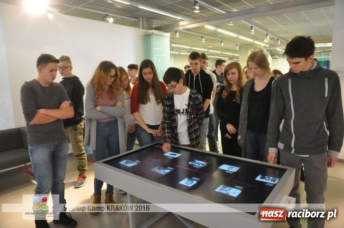 Zdjęcie w galerii na portalu naszraciborz.pl: Młodzież z gminy Krzyżanowice, Raciborza oraz powiatowych Centrów Kształcenia Zawodowego i Ustawicznego wzięła udział w StartUp Camp w Krakowie wiadomości z regionu