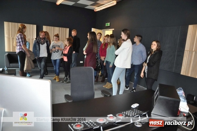Zdjęcie w galerii na portalu naszraciborz.pl: Młodzież z gminy Krzyżanowice, Raciborza oraz powiatowych Centrów Kształcenia Zawodowego i Ustawicznego wzięła udział w StartUp Camp w Krakowie wiadomości z regionu