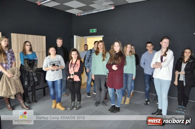 Zdjęcie w galerii na portalu naszraciborz.pl: Młodzież z gminy Krzyżanowice, Raciborza oraz powiatowych Centrów Kształcenia Zawodowego i Ustawicznego wzięła udział w StartUp Camp w Krakowie wiadomości z regionu