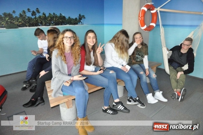 Zdjęcie w galerii na portalu naszraciborz.pl: Młodzież z gminy Krzyżanowice, Raciborza oraz powiatowych Centrów Kształcenia Zawodowego i Ustawicznego wzięła udział w StartUp Camp w Krakowie wiadomości z regionu