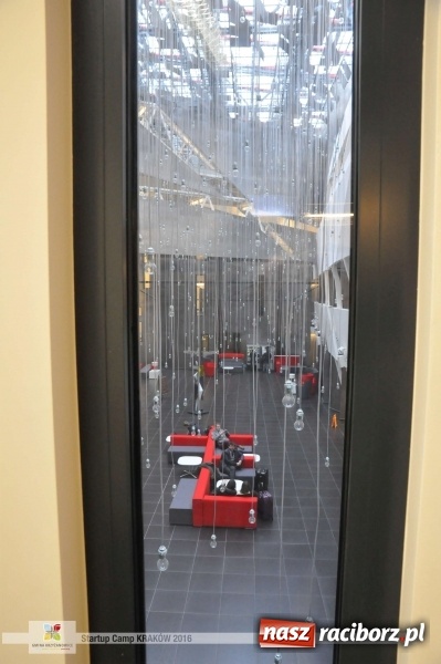 Zdjęcie w galerii na portalu naszraciborz.pl: Młodzież z gminy Krzyżanowice, Raciborza oraz powiatowych Centrów Kształcenia Zawodowego i Ustawicznego wzięła udział w StartUp Camp w Krakowie wiadomości z regionu