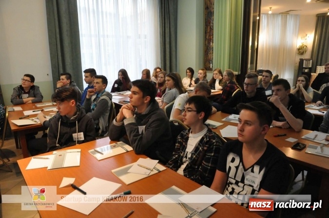 Zdjęcie w galerii na portalu naszraciborz.pl: Młodzież z gminy Krzyżanowice, Raciborza oraz powiatowych Centrów Kształcenia Zawodowego i Ustawicznego wzięła udział w StartUp Camp w Krakowie wiadomości z regionu