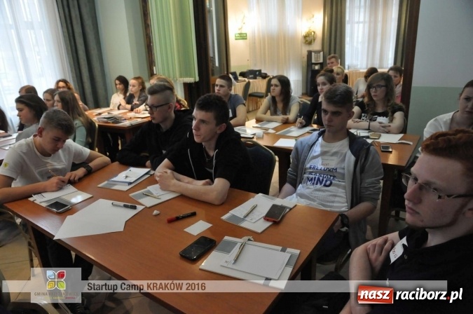 Zdjęcie w galerii na portalu naszraciborz.pl: Młodzież z gminy Krzyżanowice, Raciborza oraz powiatowych Centrów Kształcenia Zawodowego i Ustawicznego wzięła udział w StartUp Camp w Krakowie wiadomości z regionu