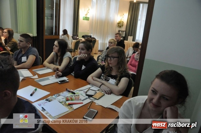 Zdjęcie w galerii na portalu naszraciborz.pl: Młodzież z gminy Krzyżanowice, Raciborza oraz powiatowych Centrów Kształcenia Zawodowego i Ustawicznego wzięła udział w StartUp Camp w Krakowie wiadomości z regionu
