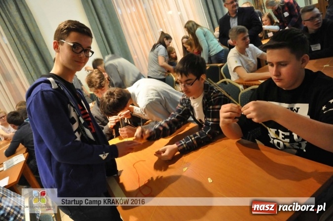 Zdjęcie w galerii na portalu naszraciborz.pl: Młodzież z gminy Krzyżanowice, Raciborza oraz powiatowych Centrów Kształcenia Zawodowego i Ustawicznego wzięła udział w StartUp Camp w Krakowie wiadomości z regionu