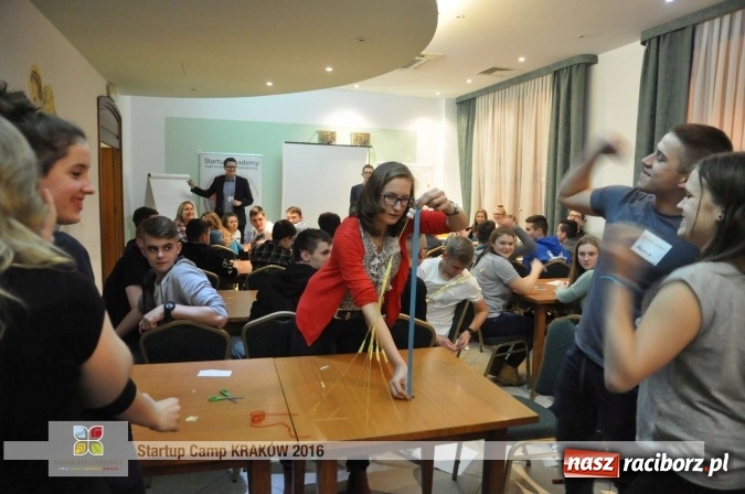 Zdjęcie w galerii na portalu naszraciborz.pl: Młodzież z gminy Krzyżanowice, Raciborza oraz powiatowych Centrów Kształcenia Zawodowego i Ustawicznego wzięła udział w StartUp Camp w Krakowie wiadomości z regionu