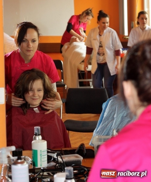 Zdjęcie w galerii na portalu naszraciborz.pl: Nowa Ty! Czyli święto kobiet w GCK w Nędzy wiadomości z regionu