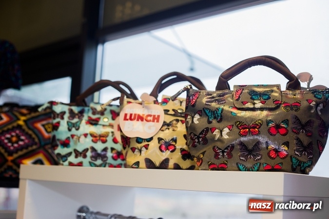 Zdjęcie w galerii na portalu naszraciborz.pl: Outlet De LUXX przy Opawskiej - najlepsze marki w jednym miejscu już od 9 marca wiadomości z regionu