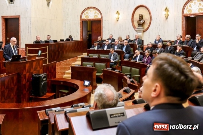 Zdjęcie w galerii na portalu naszraciborz.pl: Wojew&oacute;dztwo śląskie wzbogaciło się o 457 km infrastruktury światłowodowej wiadomości z regionu