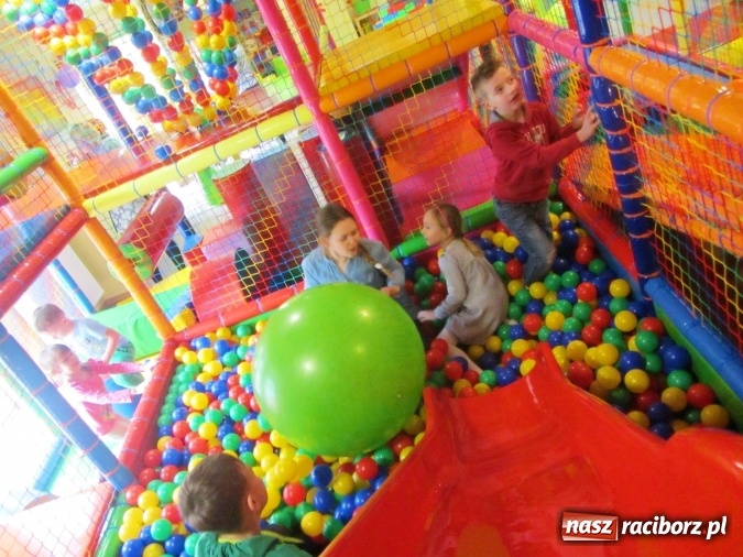 Zdjęcie w galerii na portalu naszraciborz.pl: Na wiosnę Crazy Club rozdaje prezenty wiadomości z regionu