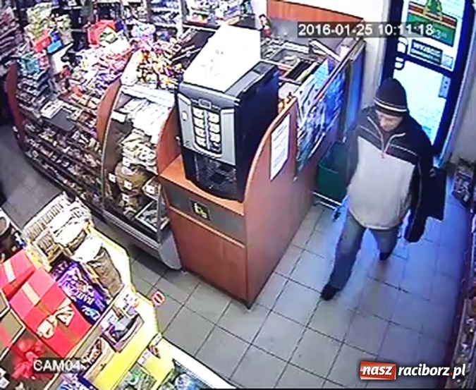 Zdjęcie w galerii na portalu naszraciborz.pl: Policja szuka tego mężczyzny. Zapłacił w sklepie cudzą kartą! wiadomości z regionu