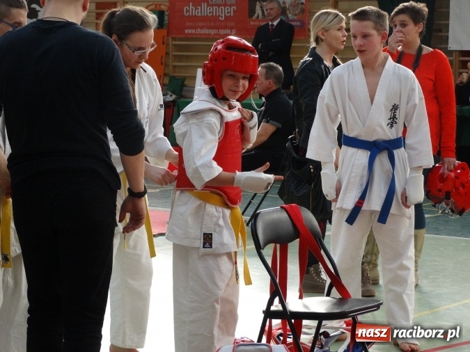 Zdjęcie w galerii na portalu naszraciborz.pl: Cztery medale i puchar dla karateków z Raciborza na Mistrzostwach Województwa Opolskiego w Karate Kyokushin wiadomości z regionu