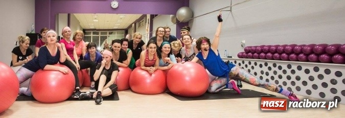 Zdjęcie w galerii na portalu naszraciborz.pl: Powrót do PRL-u, czyli Dzień Kobiet w Akademii Fitness wiadomości z regionu