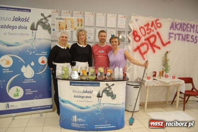 Zdjęcie w galerii na portalu naszraciborz.pl: Powrót do PRL-u, czyli Dzień Kobiet w Akademii Fitness wiadomości z regionu