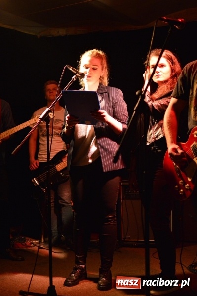Zdjęcie w galerii na portalu naszraciborz.pl: Joyride oraz Li’ zagrali na Końcu Świata wiadomości z regionu