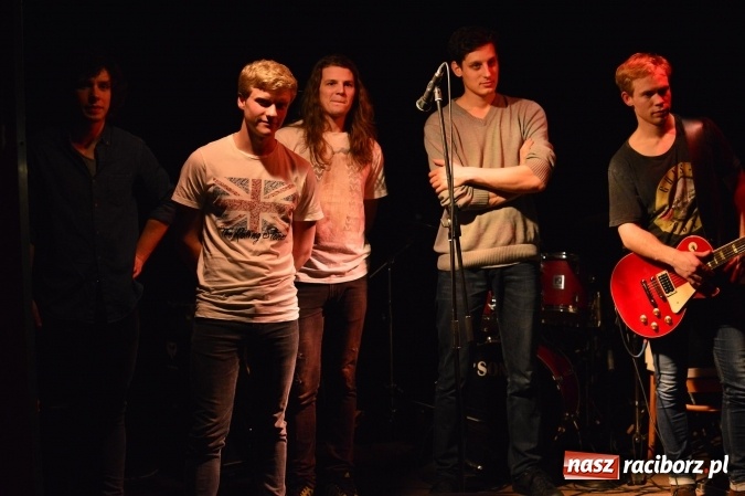 Zdjęcie w galerii na portalu naszraciborz.pl: Joyride oraz Li’ zagrali na Końcu Świata wiadomości z regionu