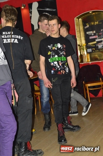 Zdjęcie w galerii na portalu naszraciborz.pl: Joyride oraz Li’ zagrali na Końcu Świata wiadomości z regionu