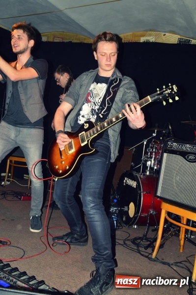 Zdjęcie w galerii na portalu naszraciborz.pl: Joyride oraz Li’ zagrali na Końcu Świata wiadomości z regionu