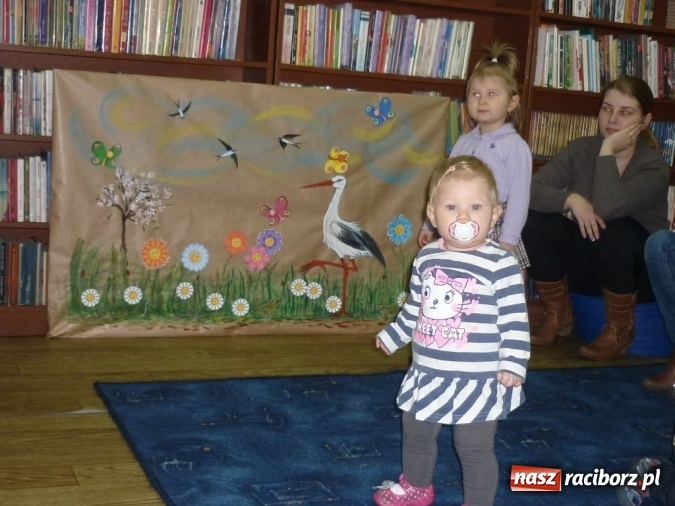 Zdjęcie w galerii na portalu naszraciborz.pl: Pani Wiosna zawitała do biblioteki na Ostrogu  wiadomości z regionu