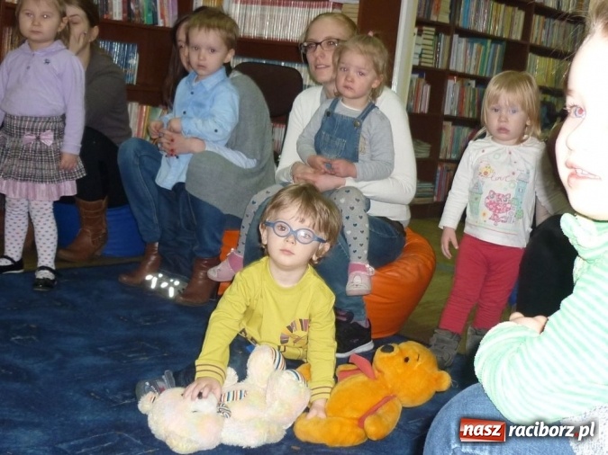 Zdjęcie w galerii na portalu naszraciborz.pl: Pani Wiosna zawitała do biblioteki na Ostrogu  wiadomości z regionu