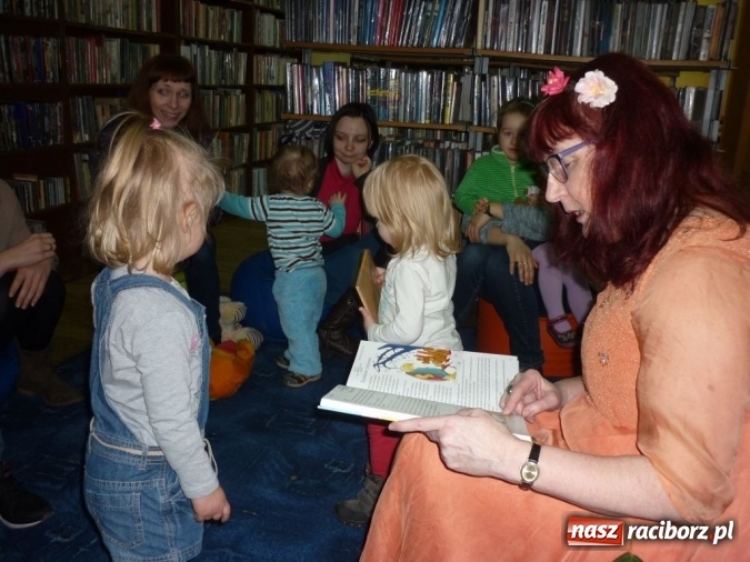 Zdjęcie w galerii na portalu naszraciborz.pl: Pani Wiosna zawitała do biblioteki na Ostrogu  wiadomości z regionu