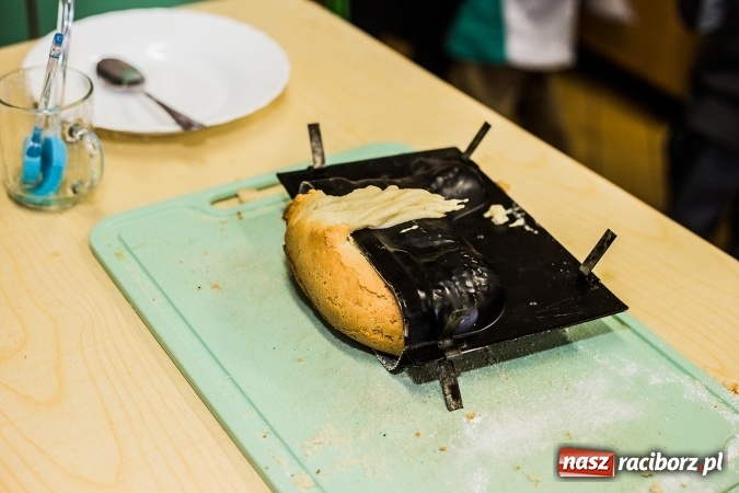 Zdjęcie w galerii na portalu naszraciborz.pl: Warsztaty kulinarne uczniów SP 18 wiadomości z regionu