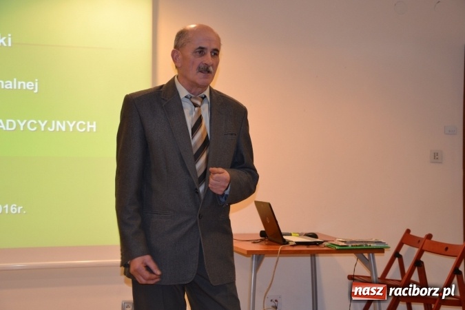 Zdjęcie w galerii na portalu naszraciborz.pl: Spotkanie kół gospodyń wiejskich i stowarzyszeń kobiet na zamku za nami  wiadomości z regionu