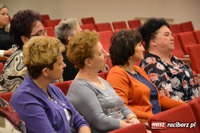 Zdjęcie w galerii na portalu naszraciborz.pl: Spotkanie kół gospodyń wiejskich i stowarzyszeń kobiet na zamku za nami  wiadomości z regionu