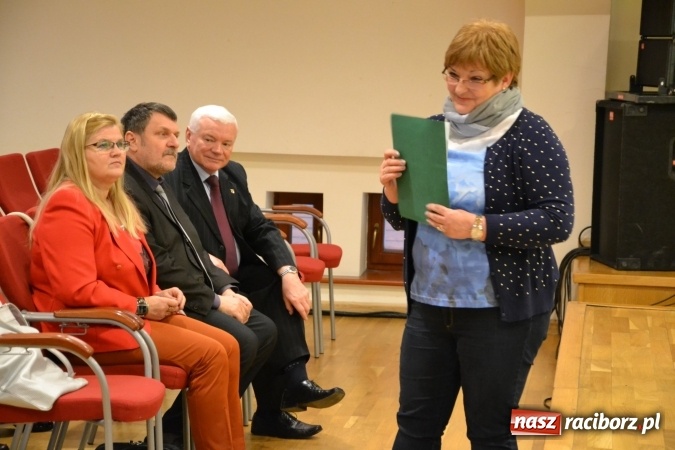 Zdjęcie w galerii na portalu naszraciborz.pl: Spotkanie kół gospodyń wiejskich i stowarzyszeń kobiet na zamku za nami  wiadomości z regionu