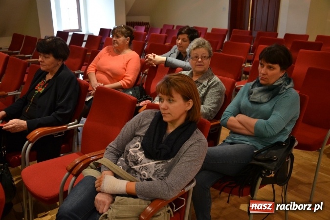 Zdjęcie w galerii na portalu naszraciborz.pl: Spotkanie kół gospodyń wiejskich i stowarzyszeń kobiet na zamku za nami  wiadomości z regionu