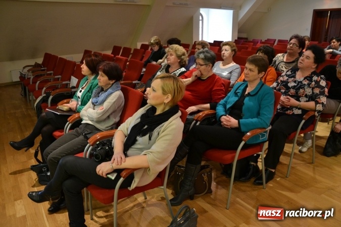 Zdjęcie w galerii na portalu naszraciborz.pl: Spotkanie kół gospodyń wiejskich i stowarzyszeń kobiet na zamku za nami  wiadomości z regionu
