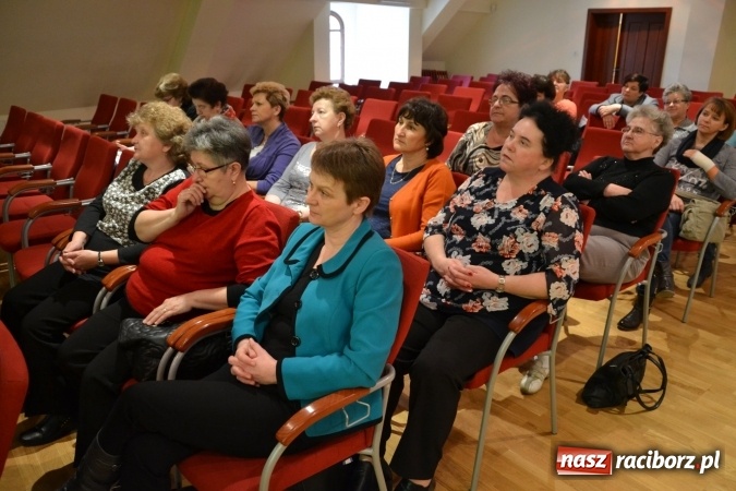 Zdjęcie w galerii na portalu naszraciborz.pl: Spotkanie kół gospodyń wiejskich i stowarzyszeń kobiet na zamku za nami  wiadomości z regionu