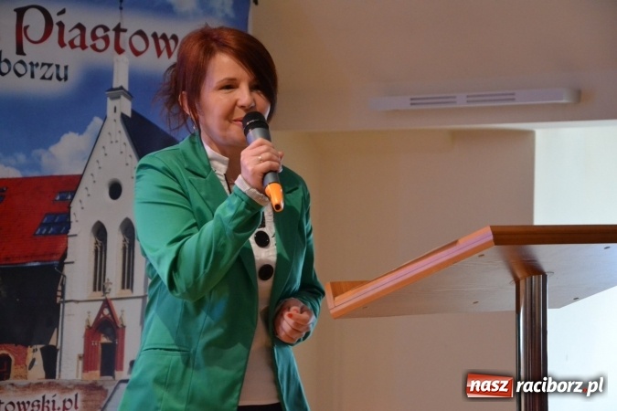 Zdjęcie w galerii na portalu naszraciborz.pl: Spotkanie kół gospodyń wiejskich i stowarzyszeń kobiet na zamku za nami  wiadomości z regionu