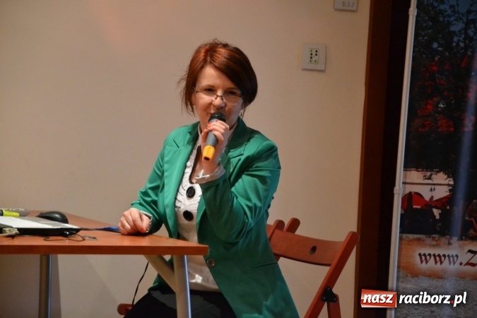 Zdjęcie w galerii na portalu naszraciborz.pl: Spotkanie kół gospodyń wiejskich i stowarzyszeń kobiet na zamku za nami  wiadomości z regionu