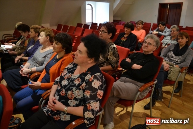 Zdjęcie w galerii na portalu naszraciborz.pl: Spotkanie kół gospodyń wiejskich i stowarzyszeń kobiet na zamku za nami  wiadomości z regionu