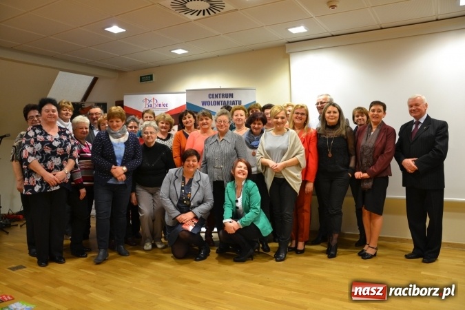 Zdjęcie w galerii na portalu naszraciborz.pl: Spotkanie kół gospodyń wiejskich i stowarzyszeń kobiet na zamku za nami  wiadomości z regionu