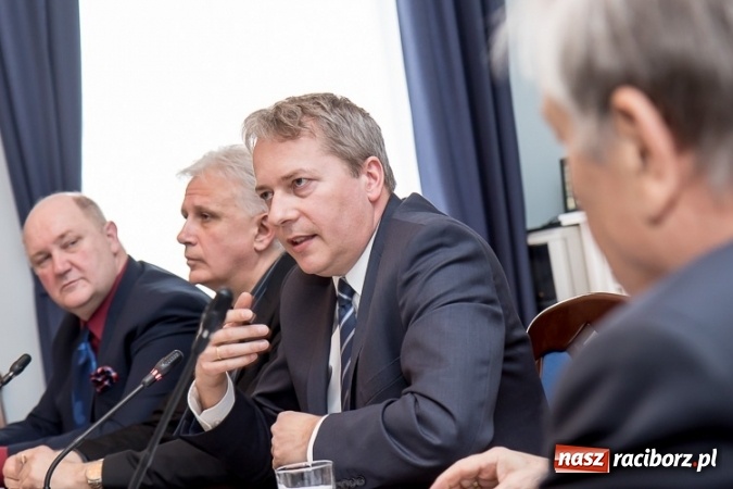 Zdjęcie w galerii na portalu naszraciborz.pl: Ruszyły prace zespołu problemowego WRDS ds. opracowania nowego Kontraktu dla Śląska wiadomości z regionu