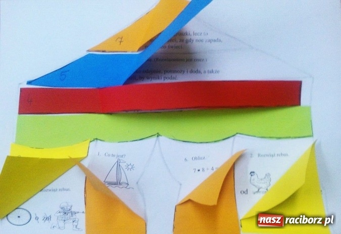 Zdjęcie w galerii na portalu naszraciborz.pl: W Szkole Podstawowej nr 1 uczniowie raciborskich podstaw&oacute;wek walczyli o tytuł Mistrza Ortografii wiadomości z regionu