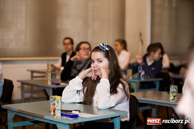 Zdjęcie w galerii na portalu naszraciborz.pl: Powiatowy konkurs Matematyka na 5 w Gimnazjum nr 5 wiadomości z regionu