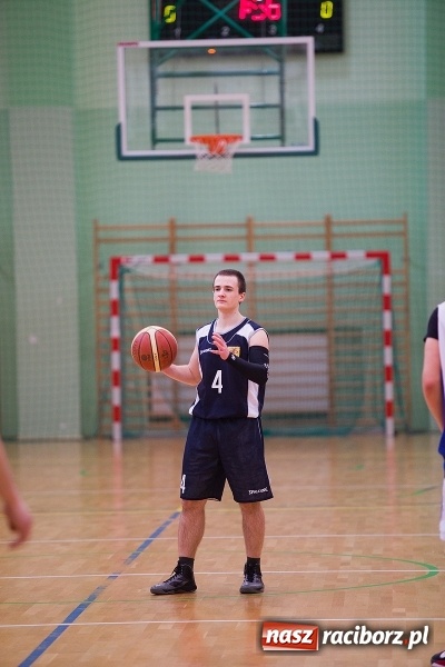 Zdjęcie w galerii na portalu naszraciborz.pl: Koszykarskie zmagania w Arenie Rafako - KASPROWICZ MISTRZEM! wiadomości z regionu